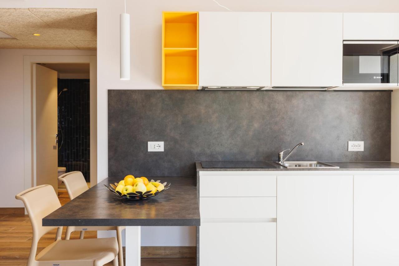 Apartment mit Balkon